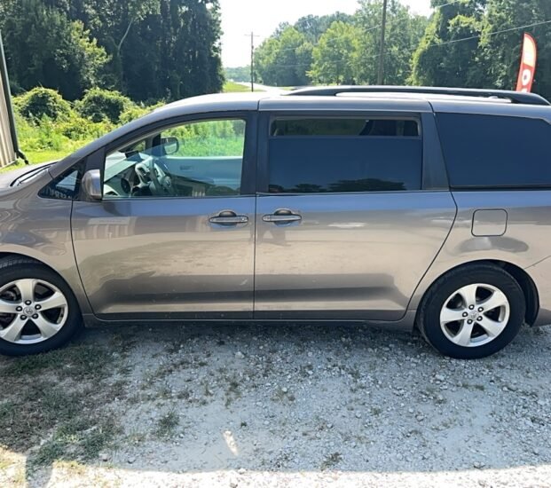 2011ToyotaSienna